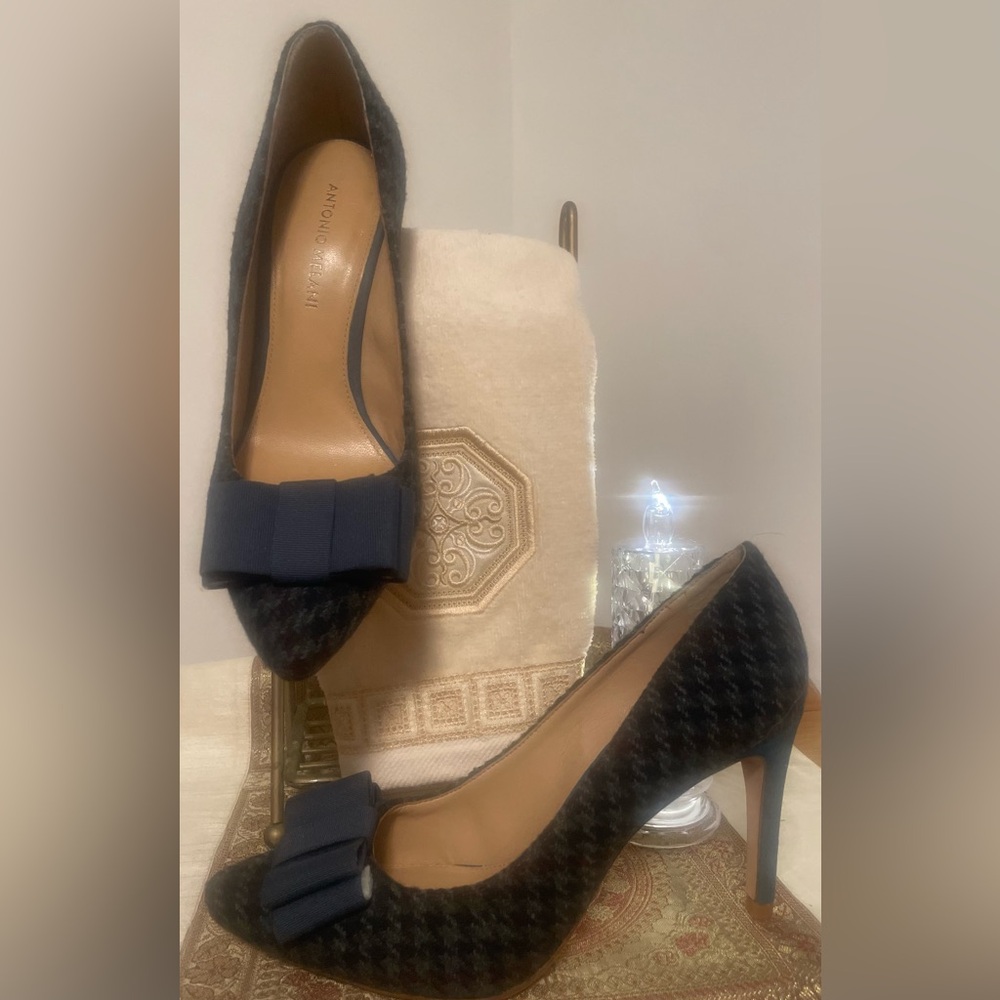 NWOB Antonio Melani Caylee Blue and Burgundy Wool Plaid /Solid Bluish/Gray Bow.